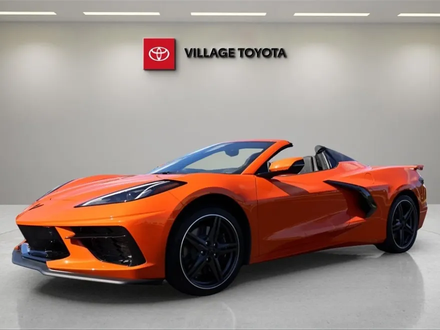 2025 Chevrolet Corvette Stingray 2LT photo 1