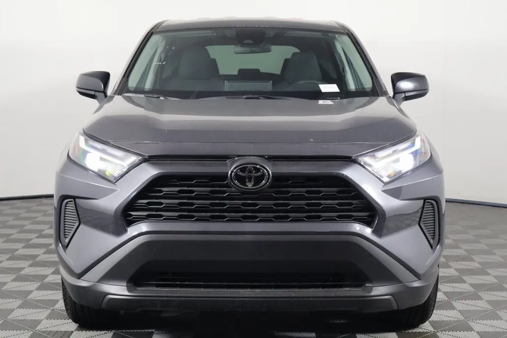 2025 Toyota RAV4 LE photo 1