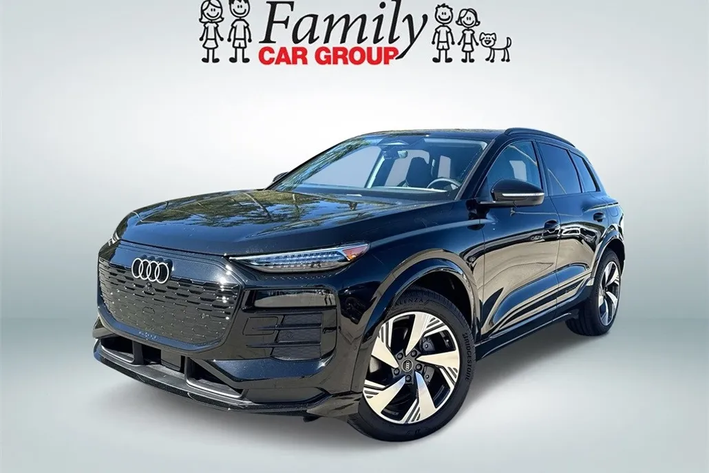 2025 Audi Q6 E-tron Premium Plus photo 1