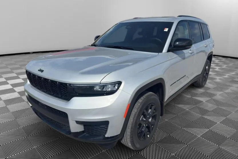 2025 Jeep Grand Cherokee Altitude X photo 1