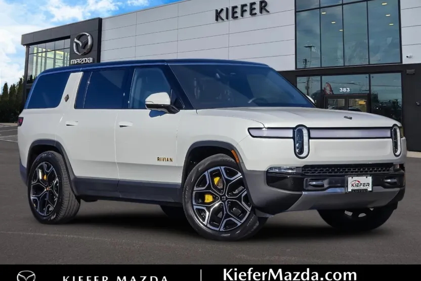 2023 Rivian R1S Adventure photo 1