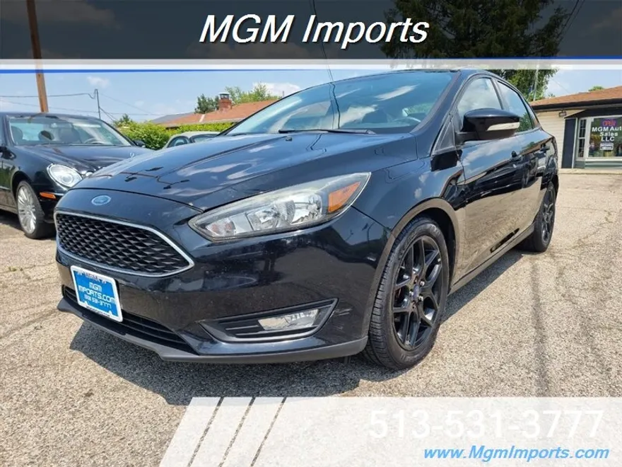 2016 Ford Focus SE photo 1