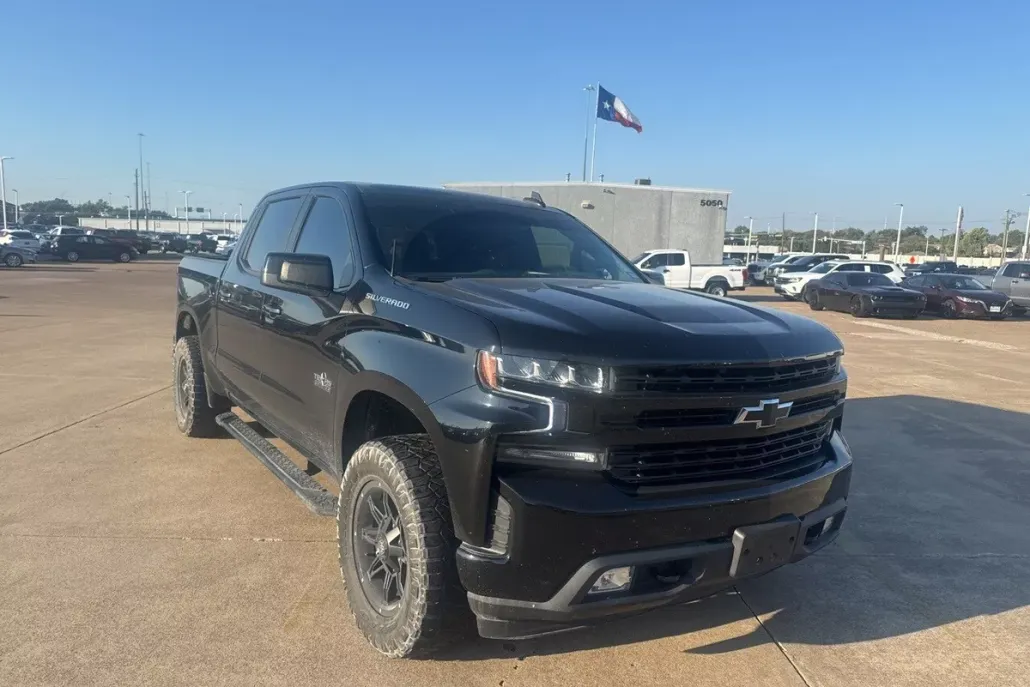2021 Chevrolet Silverado 1500 RST photo 1