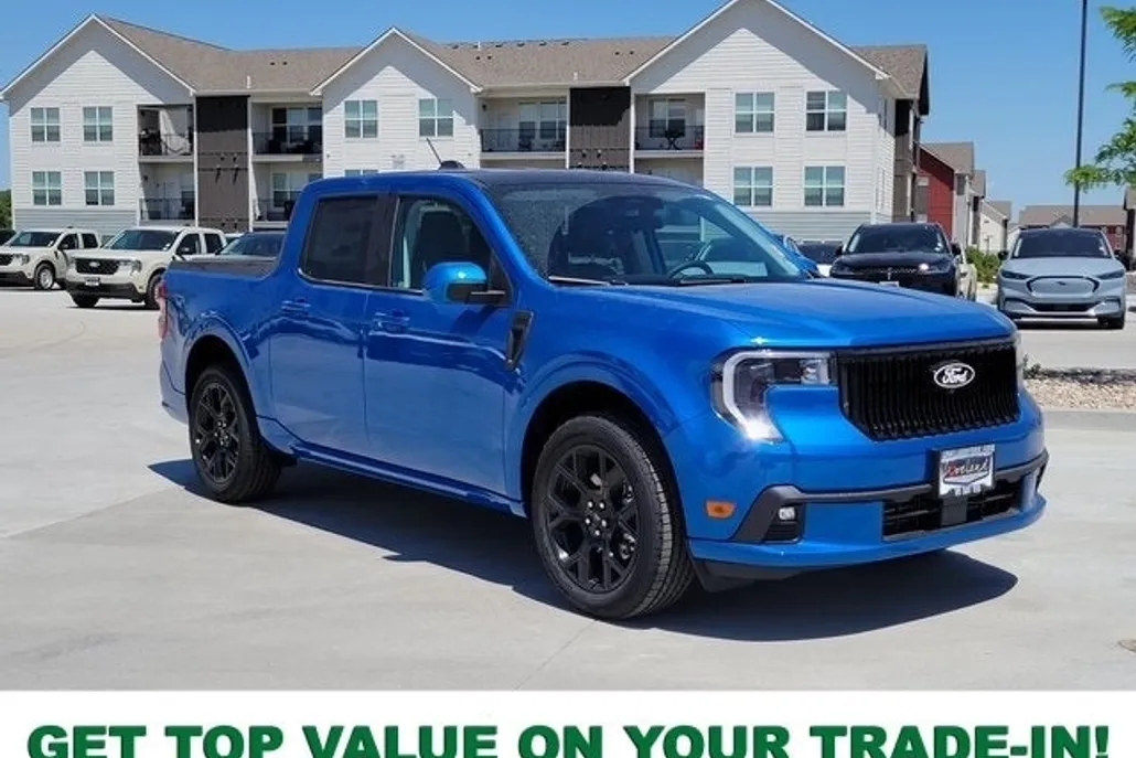 2025 Ford Maverick photo 1
