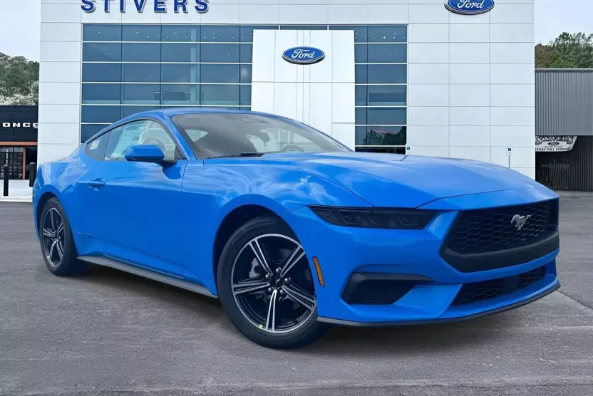 2025 Ford Mustang EcoBoost photo 1