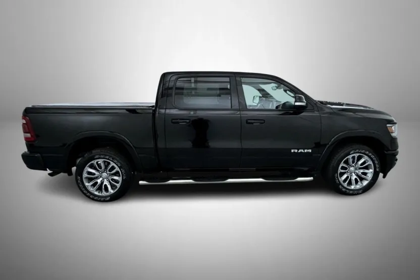 2019 Ram 1500 Laramie photo 1