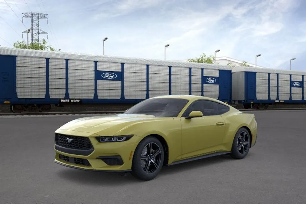 2025 Ford Mustang EcoBoost photo 1