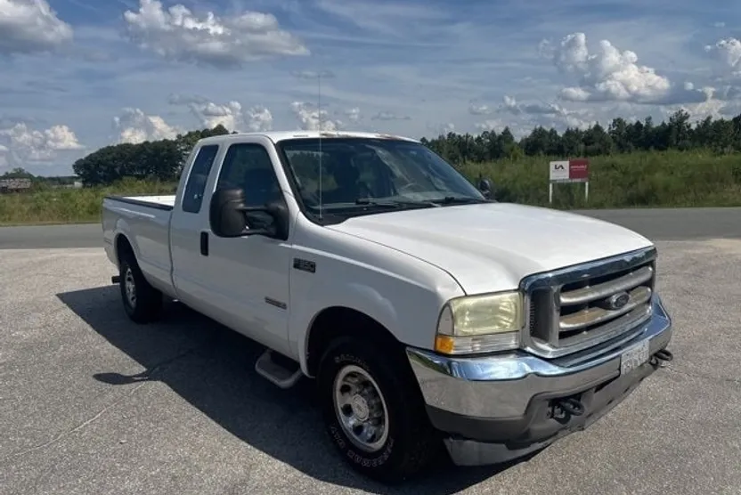 2004 Ford F-350 XL photo 1