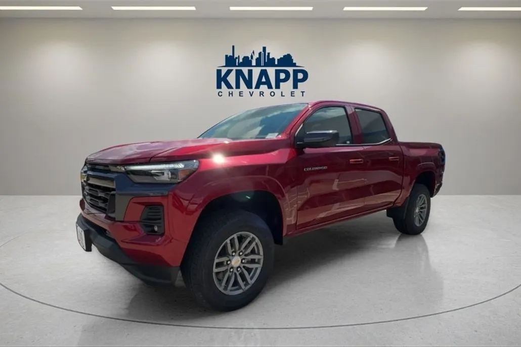 2026 Chevrolet Colorado LT photo 1