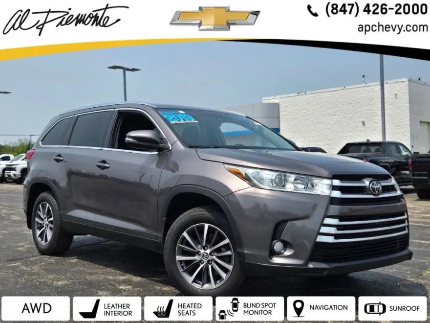 2019 Toyota Highlander XLE photo 1