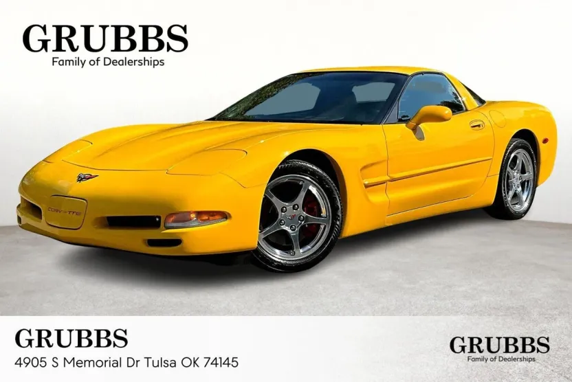 2004 Chevrolet Corvette Base photo 1