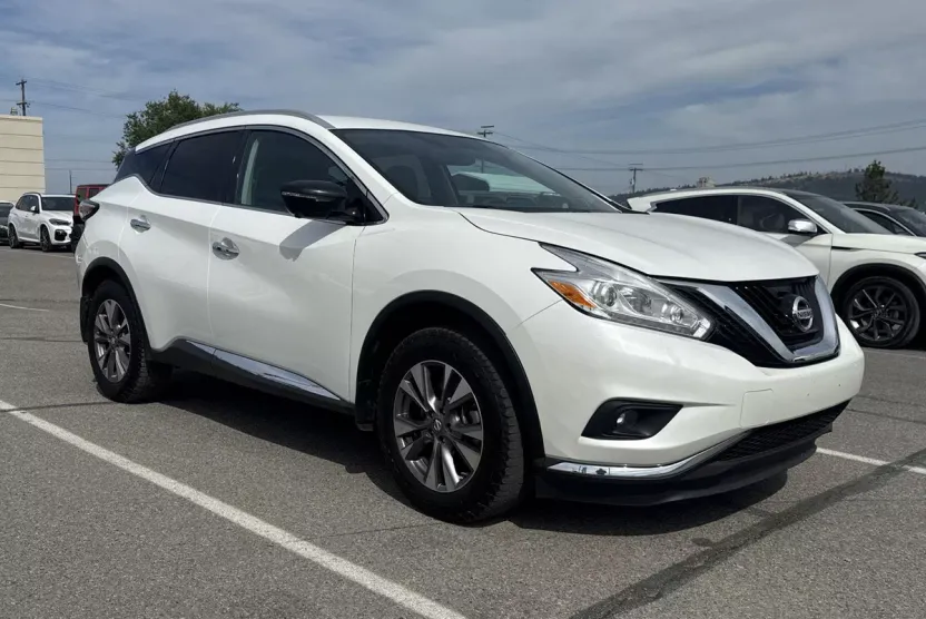 2017 Nissan Murano SL photo 1
