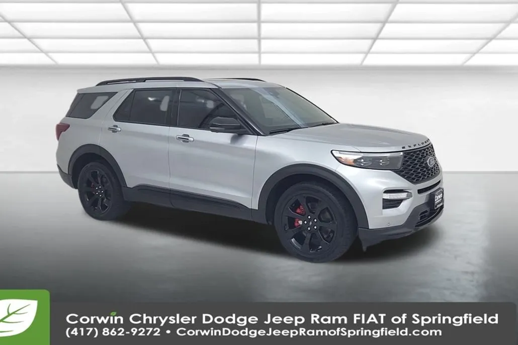2023 Ford Explorer ST photo 1