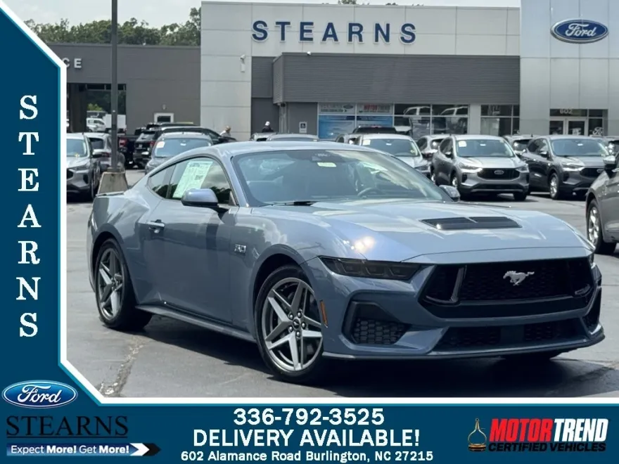 2025 Ford Mustang GT photo 1