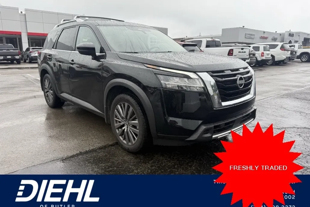 2024 Nissan Pathfinder SL photo 1