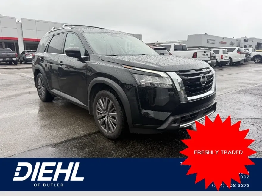 2024 Nissan Pathfinder SL photo 1