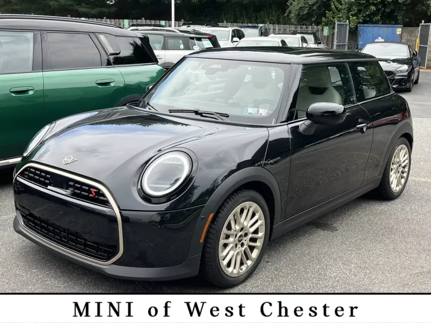 2025 Mini Cooper S Hardtop 2 Door photo 1