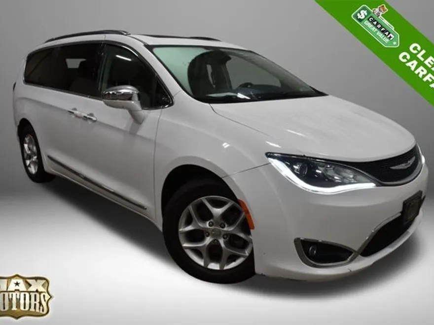 2020 Chrysler Pacifica Limited photo 1