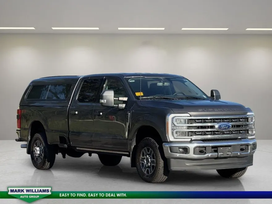 2023 Ford F-250 photo 1