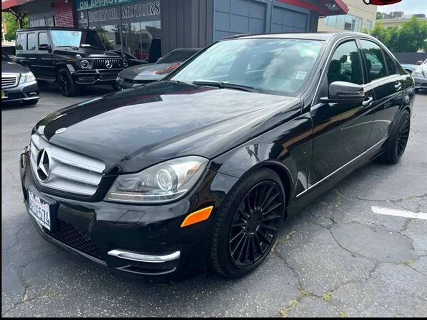 2012 Mercedes Benz C 300 Luxury 4MATIC photo 1