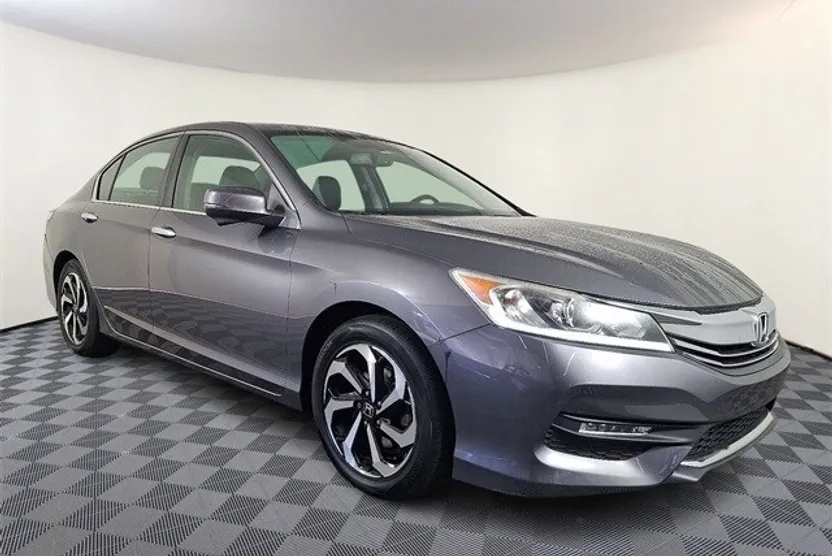 2017 Honda Accord EX-L photo 1