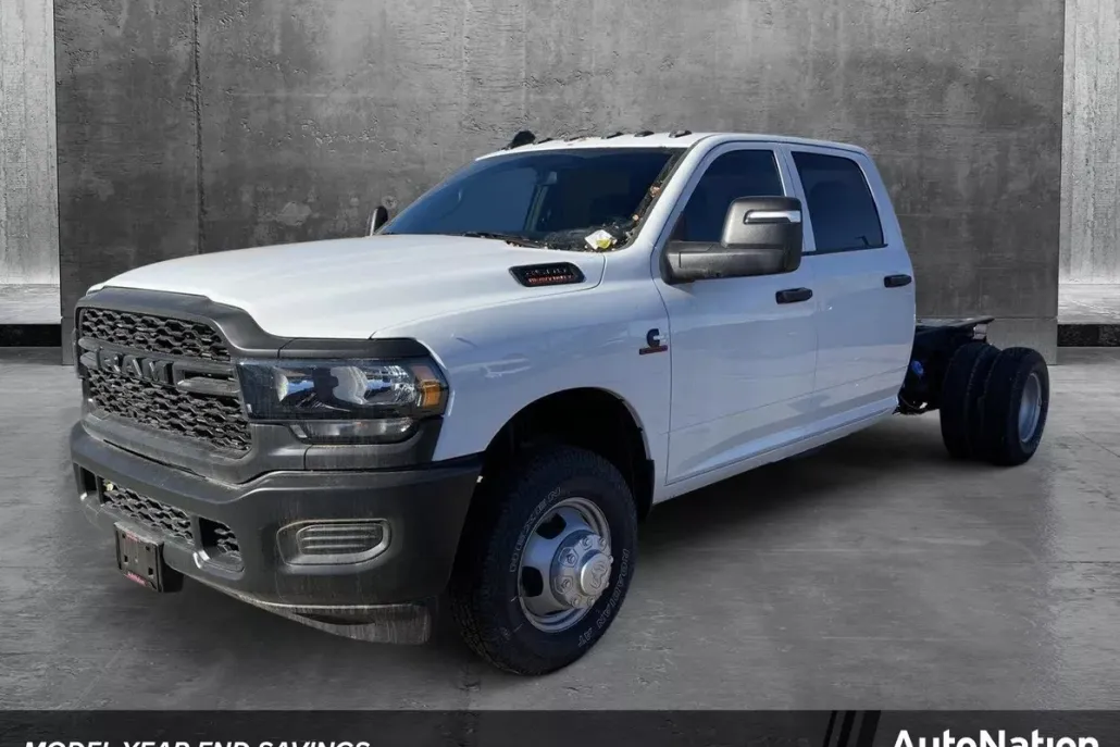 2024 Ram 3500 Tradesman photo 1