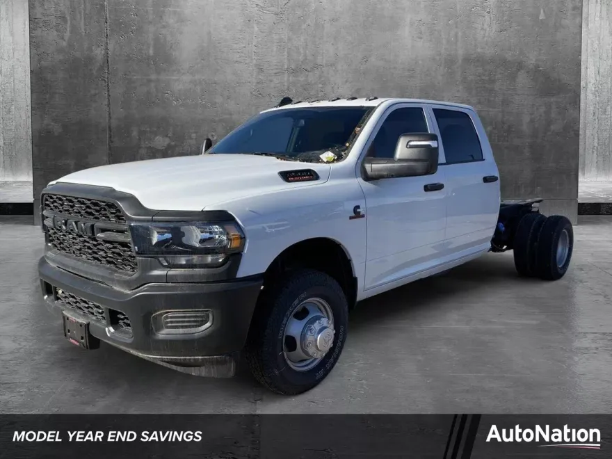 2024 Ram 3500 Tradesman photo 1