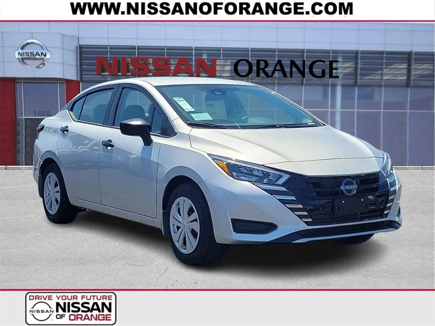 2025 Nissan Versa S photo 1