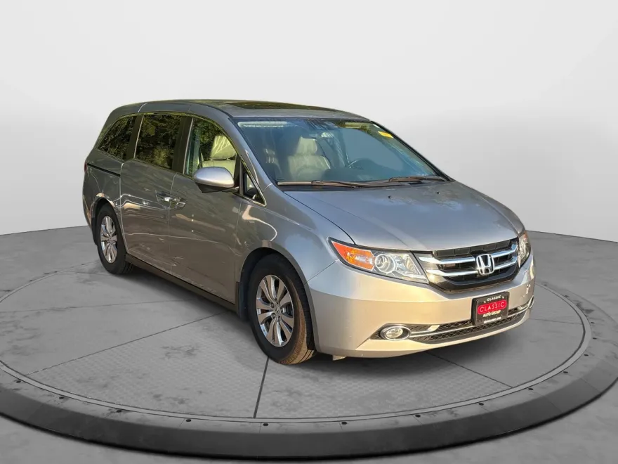2016 Honda Odyssey EX-L photo 1