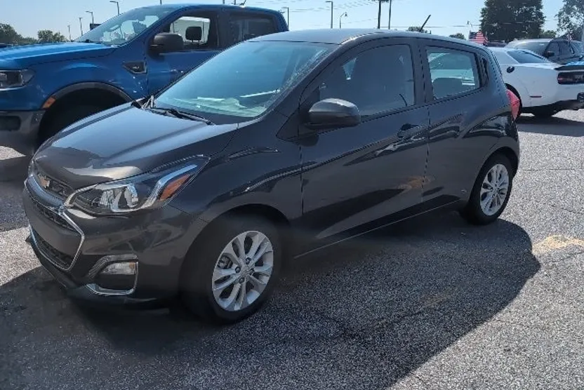 2022 Chevrolet Spark 1LT photo 1