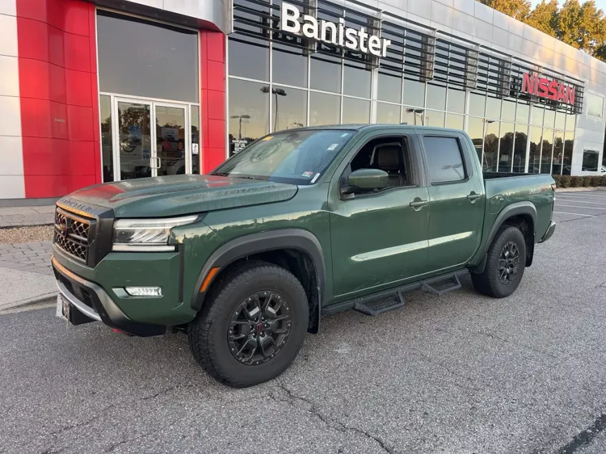 2023 Nissan Frontier PRO-4X photo 1