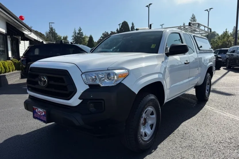 2022 Toyota Tacoma SR photo 1