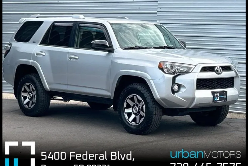2018 Toyota 4Runner SR5 4WD photo 1