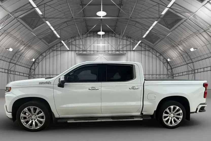 2019 Chevrolet Silverado 1500 High Country photo 1