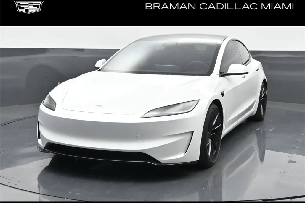 2024 Tesla Model 3 Performance photo 1