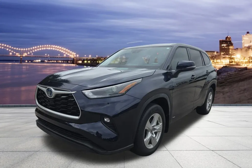 2022 Toyota Highlander Hybrid LE photo 1