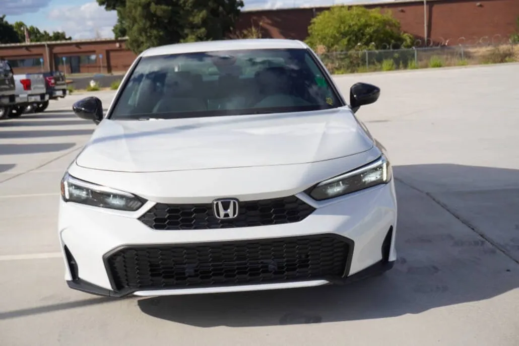 2025 Honda Civic Sport photo 1