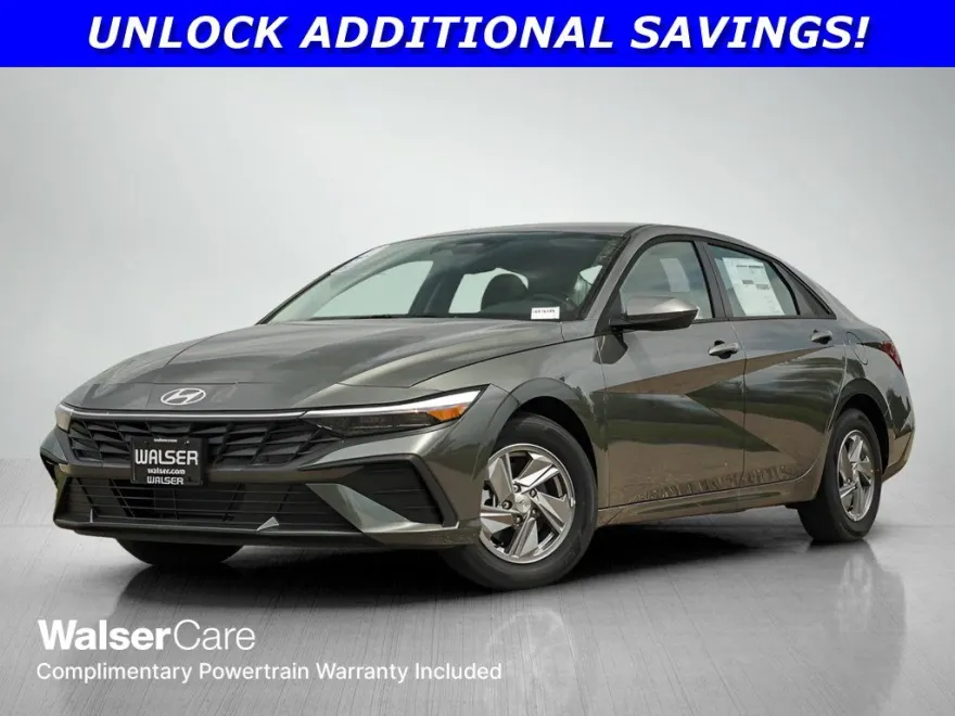 2025 Hyundai Elantra SE photo 1