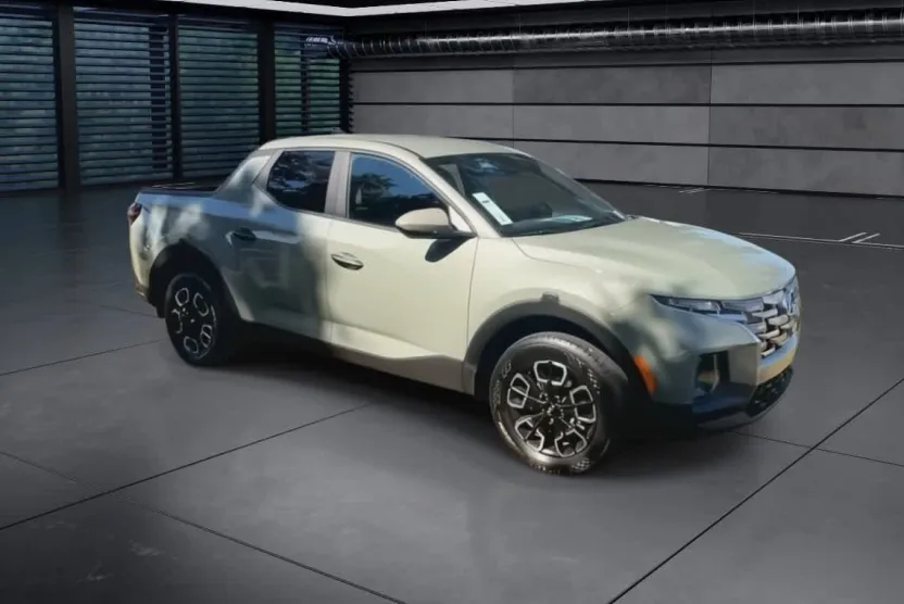 2024 Hyundai Santa Cruz SE photo 1