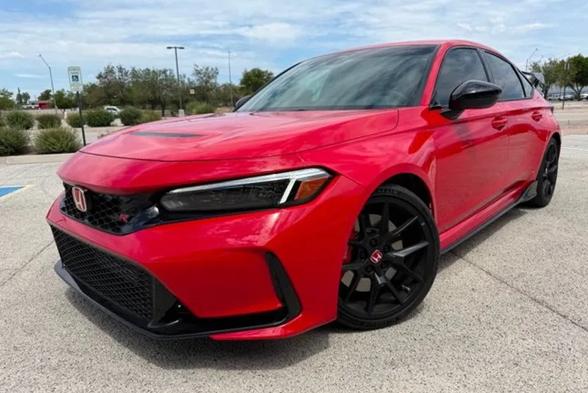 2023 Honda Civic Type R photo 1