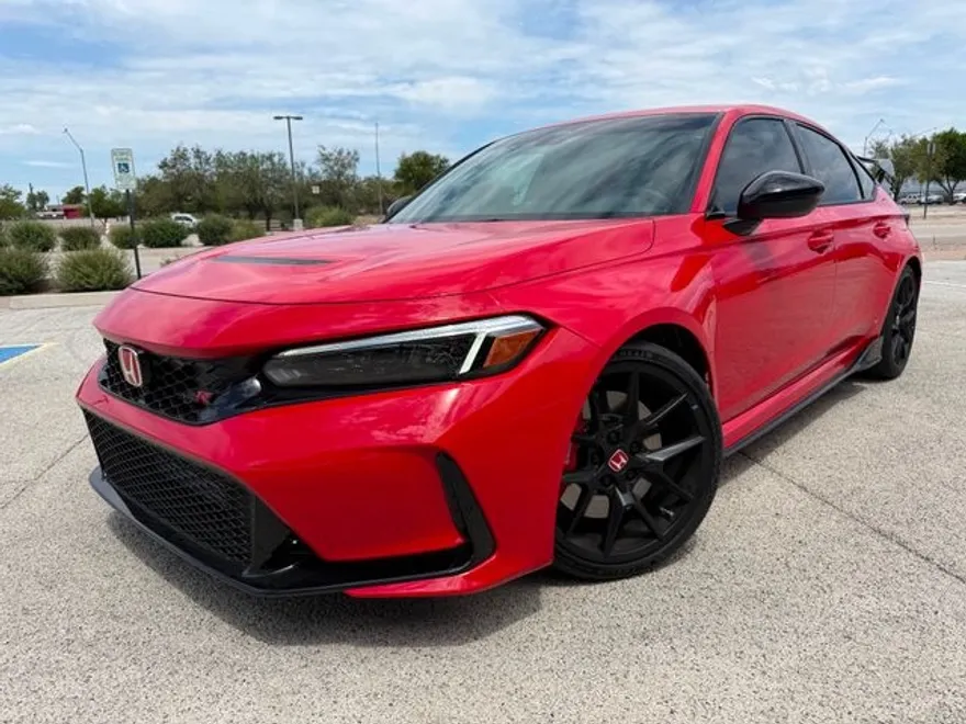 2023 Honda Civic Type R photo 1