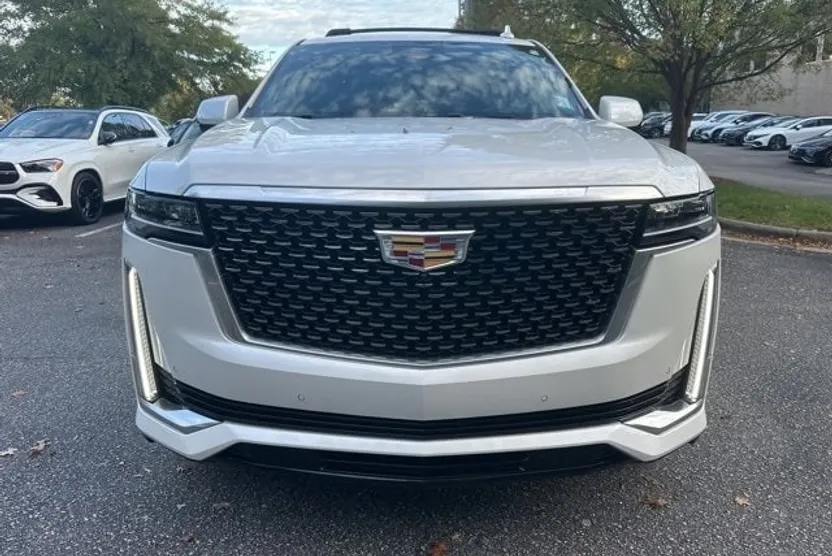 2021 Cadillac Escalade ESV Premium Luxury photo 1