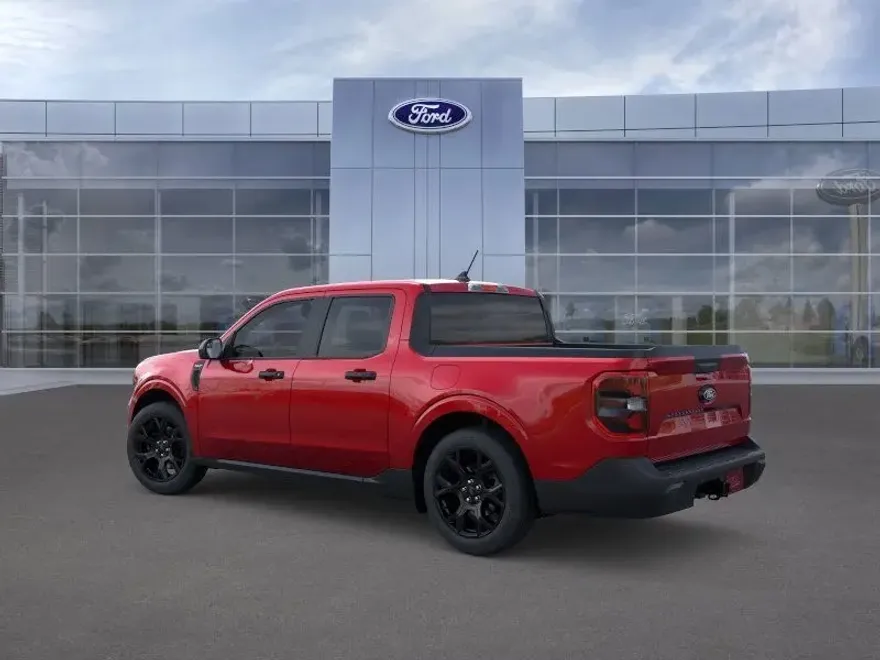 2025 Ford Maverick XLT photo 1