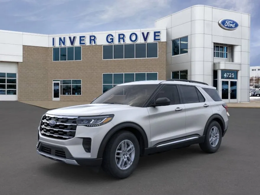 2025 Ford Explorer photo 1