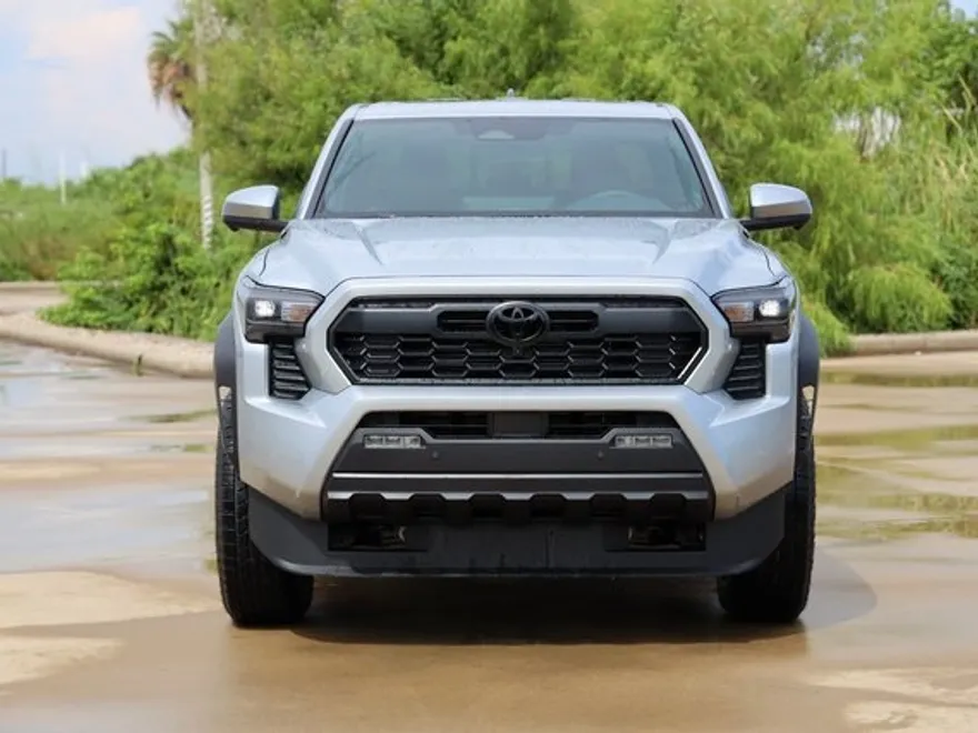 2025 Toyota Tacoma TRD Off-Road 4x4 Double Cab photo 1