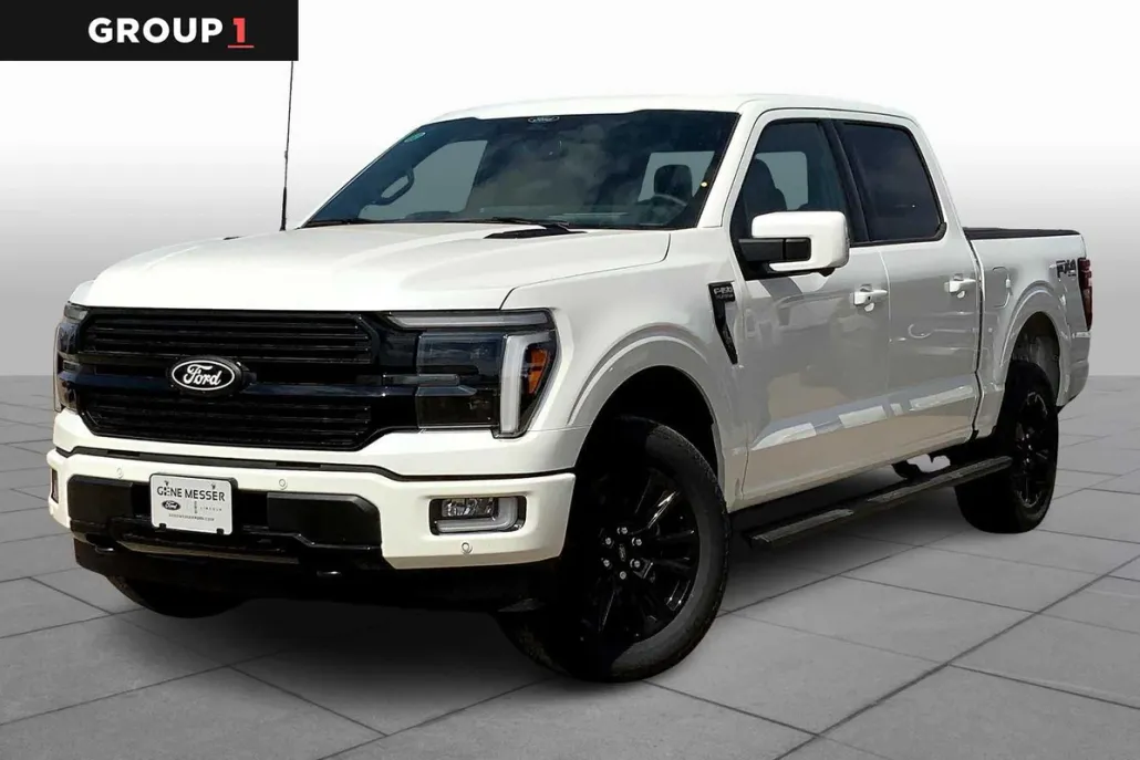 2025 Ford F-150 Platinum photo 1