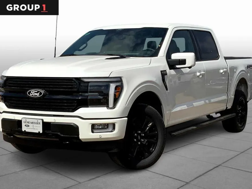 2025 Ford F-150 Platinum photo 1