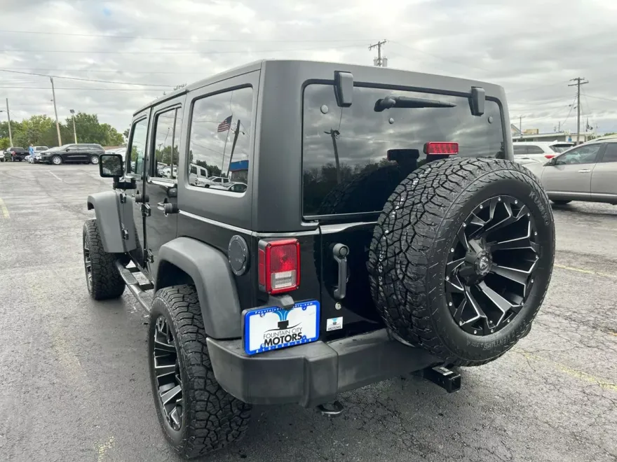 2015 Jeep Wrangler Unlimited Sport photo 1