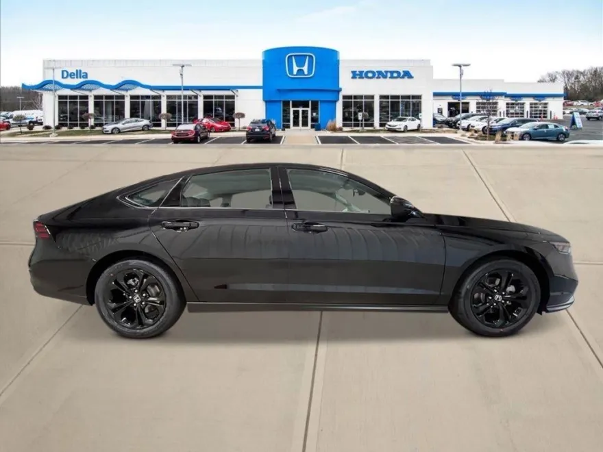 2025 Honda Accord SE photo 1
