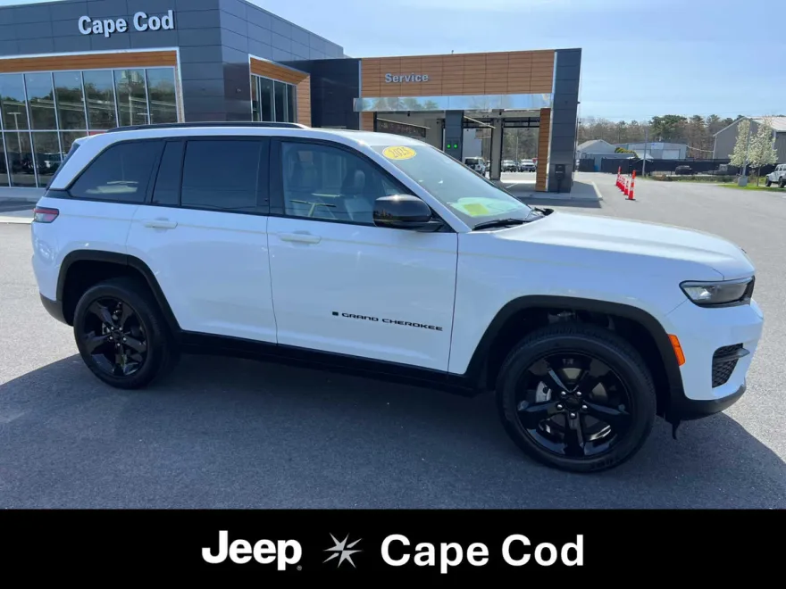 2025 Jeep Grand Cherokee Altitude X photo 1